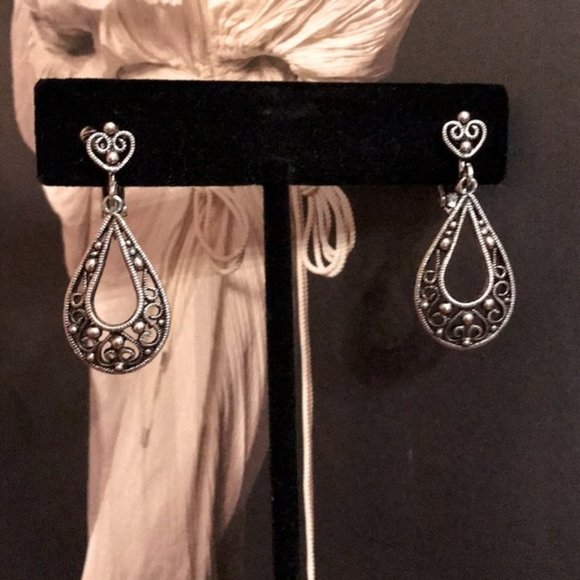 Antique Marcasite Sterling Silver Clip-On Earrings - Picture 2 of 9